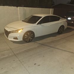 2019 Nissan Altima