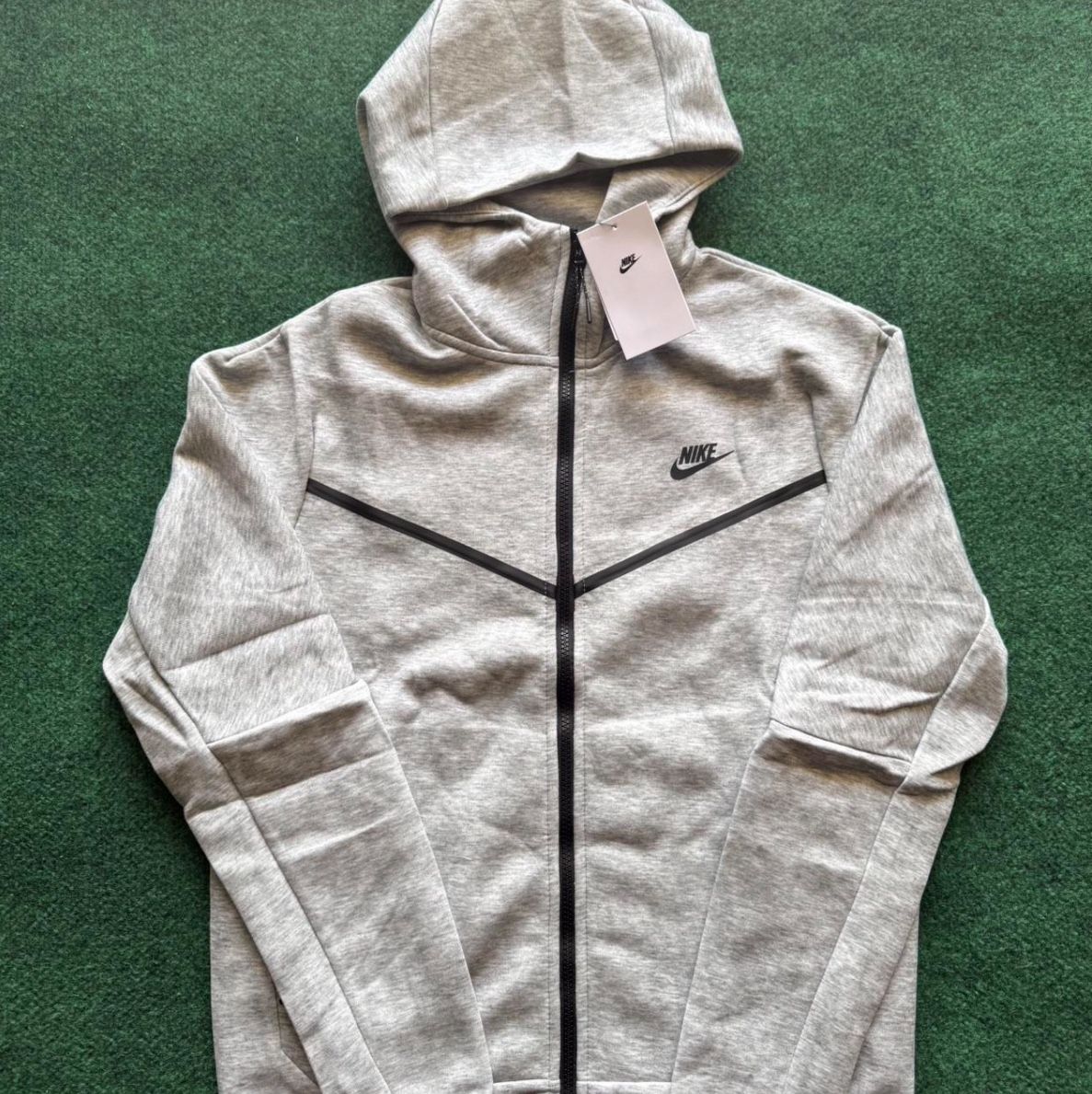 Grey Large Nike Tech Jacket