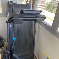 Treadmill 