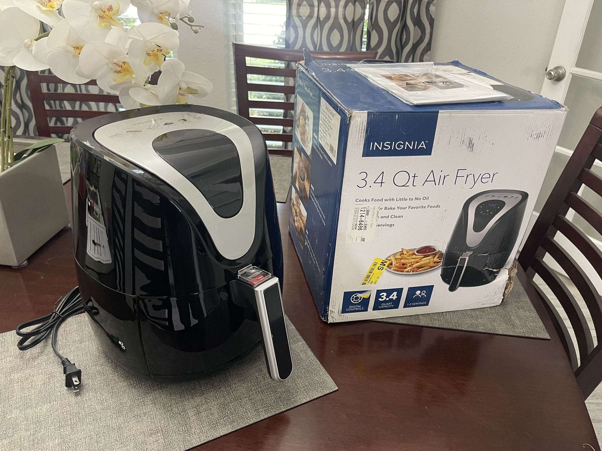Brand new Air Fryer. Insignia 3.4Qts Digital 