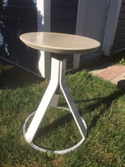 Heavy stool