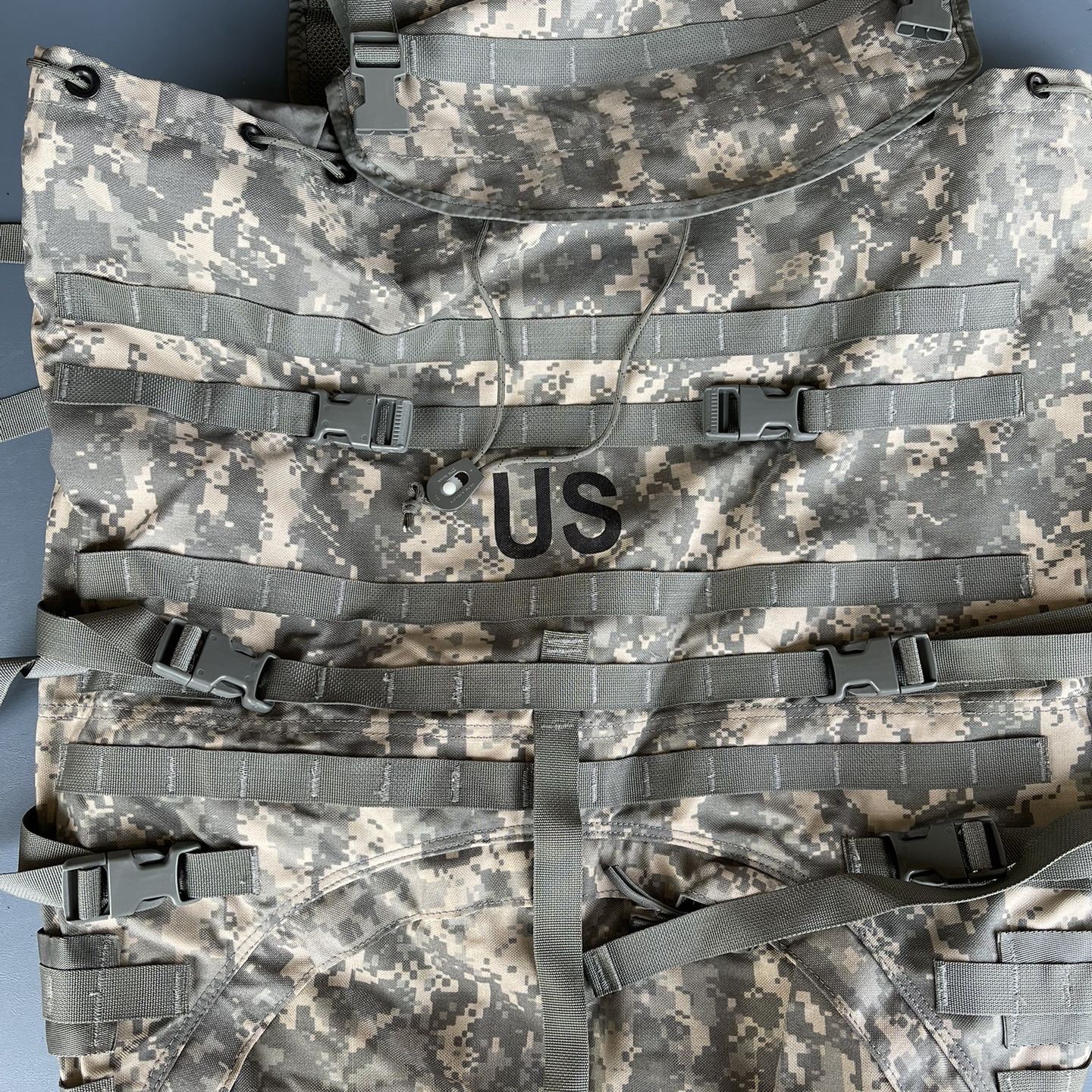 Surplus US  Army Ruck Sacks With Straps
