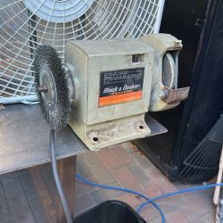 Black & Decker 5” Bench Grinder