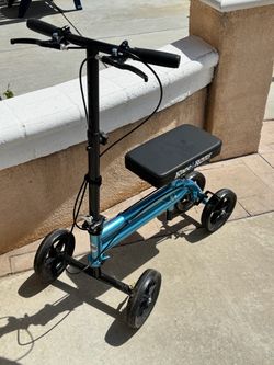 Knee mobility scooter