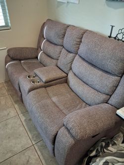 Love seat and couch fir sale