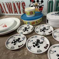 Mickey Mouse dishes Sets