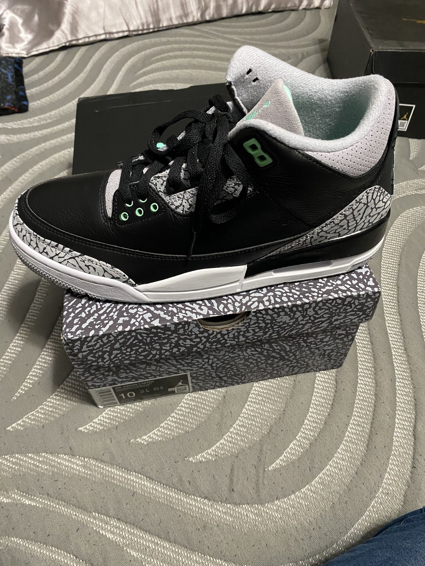 Jordan Retro 3 Green Glow