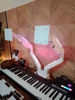 Dual Monitor Desk Arm (RGB)
