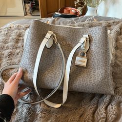 GUESS Bag – Like New