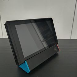 Switch V1 & Xbox 360 E Bundle 