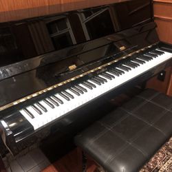 Excellent rarely Used Piano 