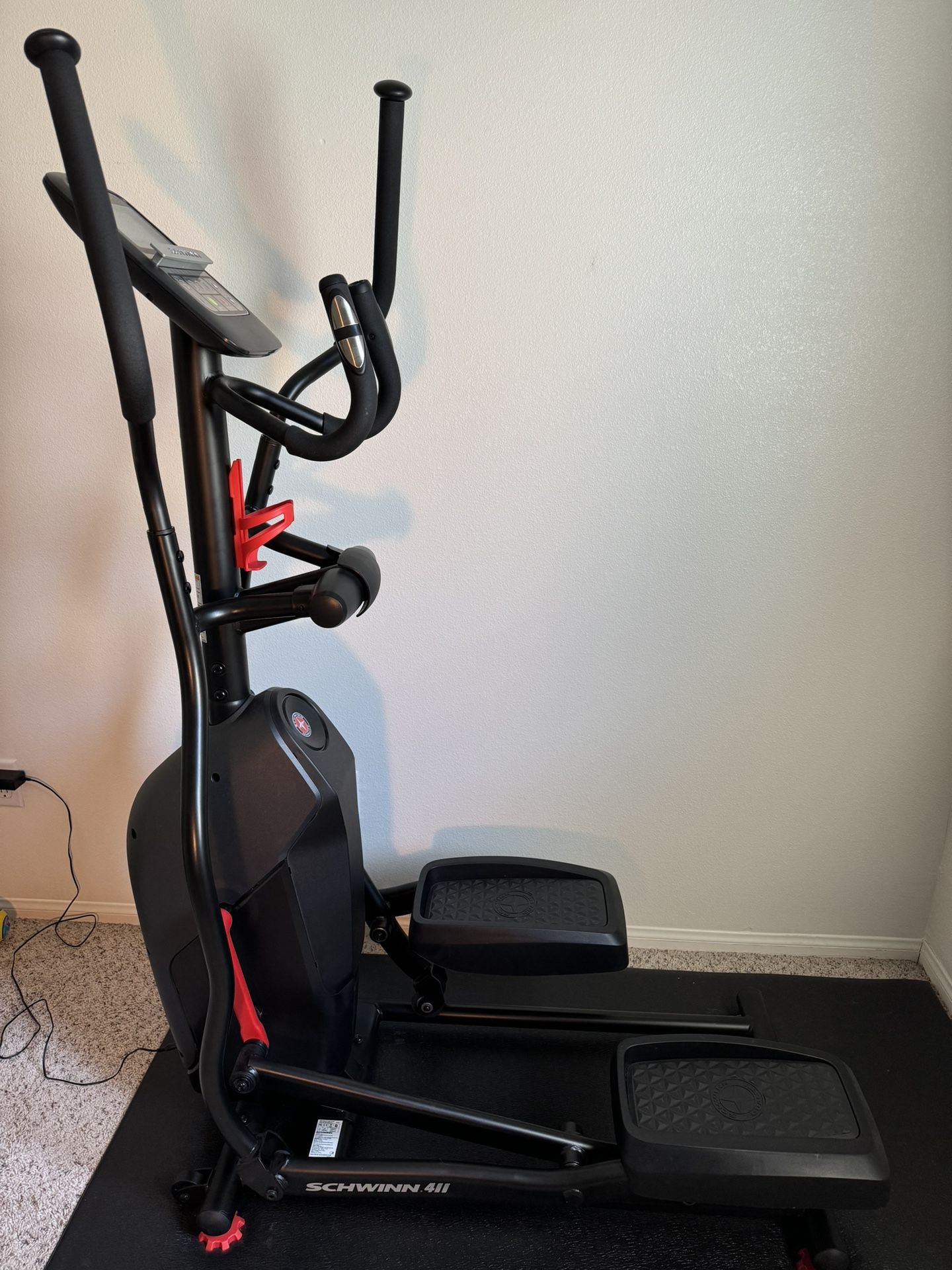 SCHWINN 411 ELLIPTICAL 