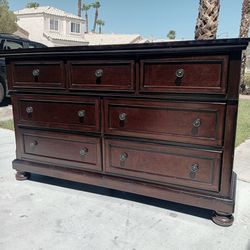 Wood 7 Drawer Dresser