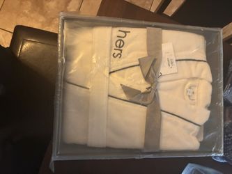 hers robe