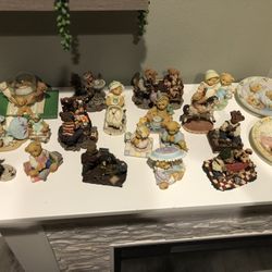 Mint Condition Cherished Teddies Collectible Figurines