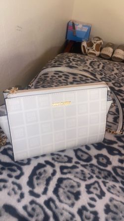 Steve Madden White handbag!