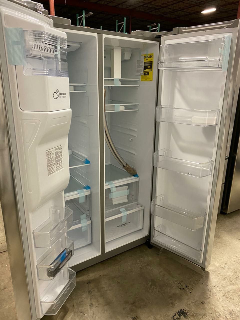 LG SIDE BY SIDE WITH IN DOOR ICE MAKER STAINLESS STEEL REFRIGERATOR LSXS26326S
