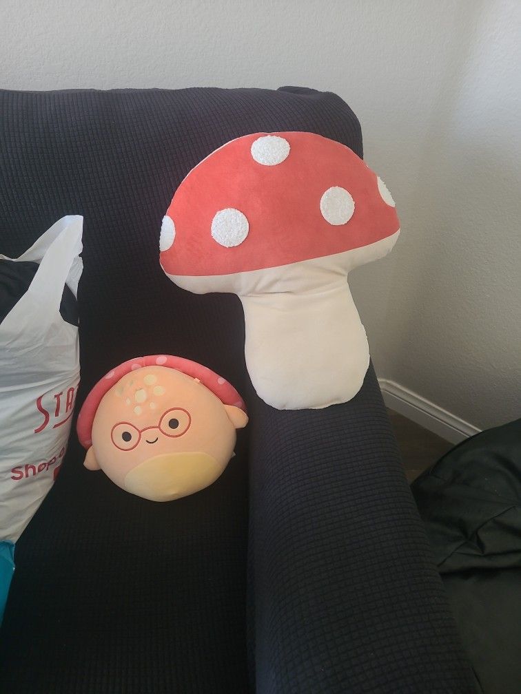 Free! 2 Plushies. Never Used