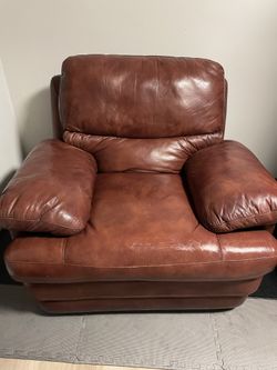 Rich Mahogany Leather Recliner