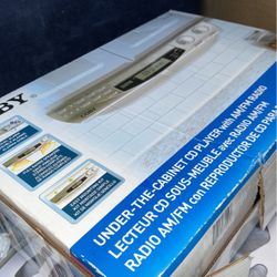 Coby Under Counter Cd Radio  Combo 