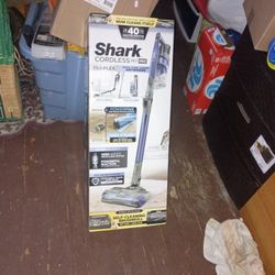 Shark Cordless Pet Pro 