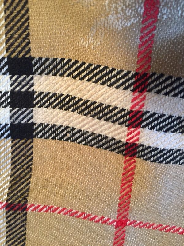 3743310 burberry top