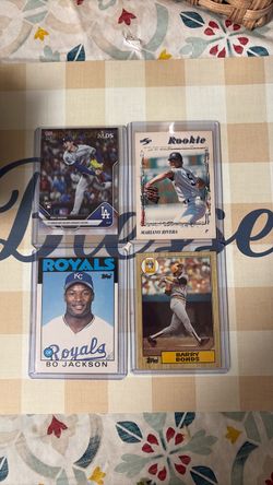 Murray’s Dugout brings you the best Rookies!! 4 card lot $25