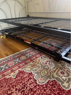 Daybed pull frame