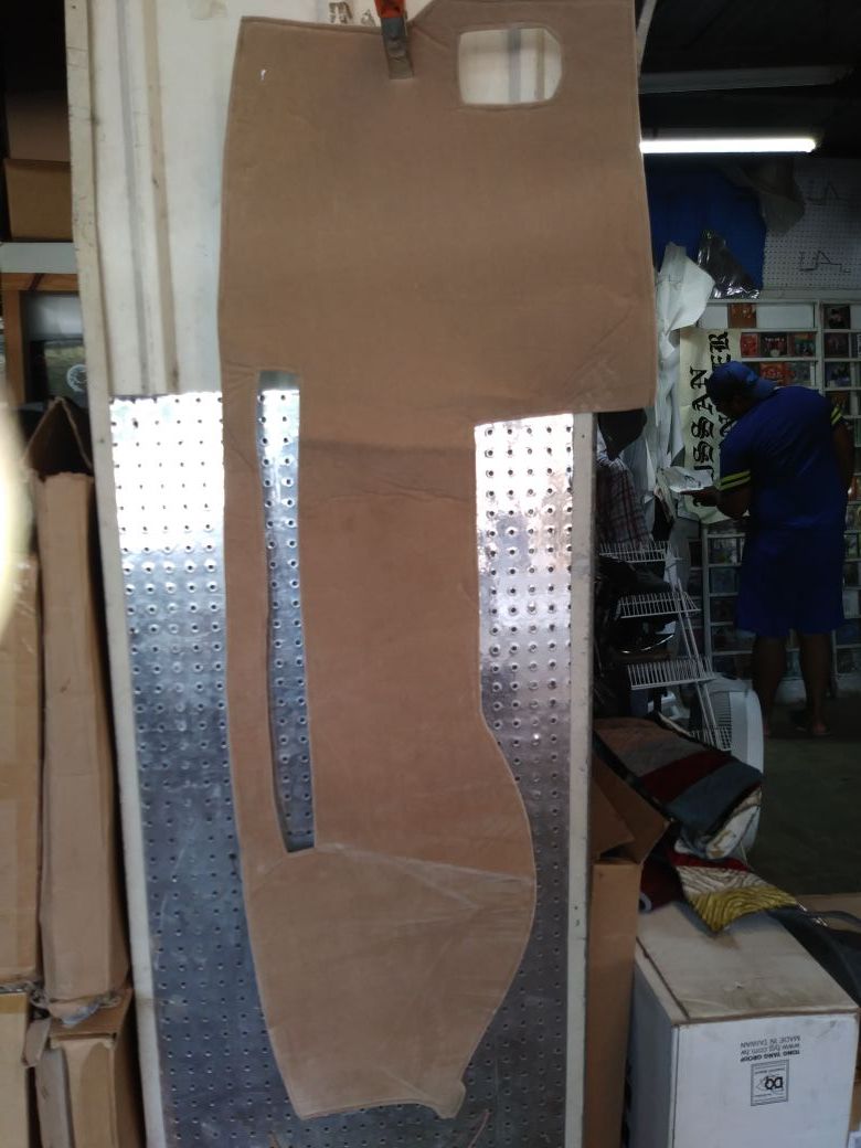 2005 TOYOTA TACOMA BACHE DASH COVER
