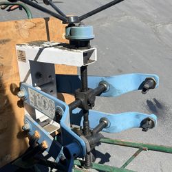 Wall Mounted Strut Spring Compressor