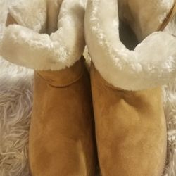 Size 8. $5