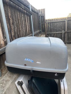 Rooftop Cargo Carrier 