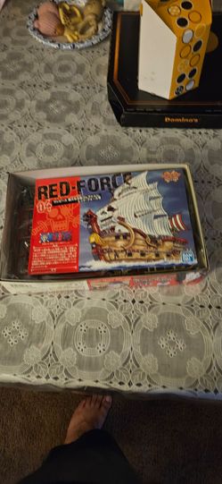 BanDai One Piece Red force model kit