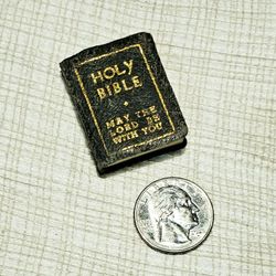 Very Rare Vtg WW Ii Military HOLY BIBLE Miniature Prayer Book US Navy Anchor Emblem