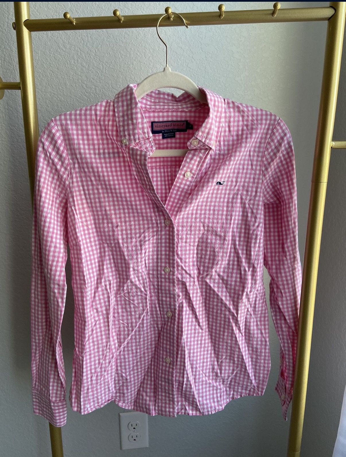 Vineyard Vines Button Up 4