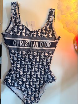 One-Piece Women's Swimsuit in size small