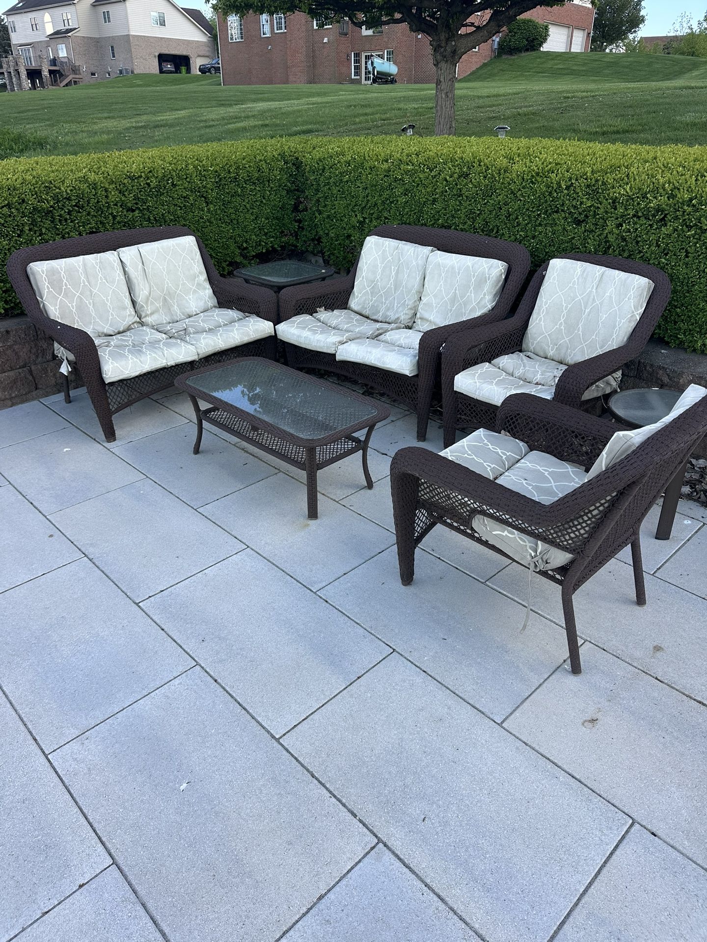 Patio Furniture (Wicker)