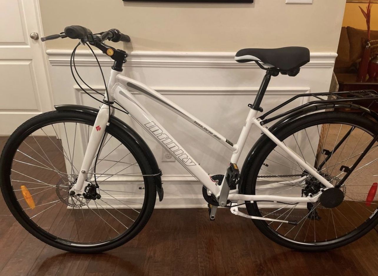 26” Infinity Boss Three Unisex Step Through Bike - Good Condition