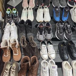 Lote de 30 pares de zapatos mujer y hombre