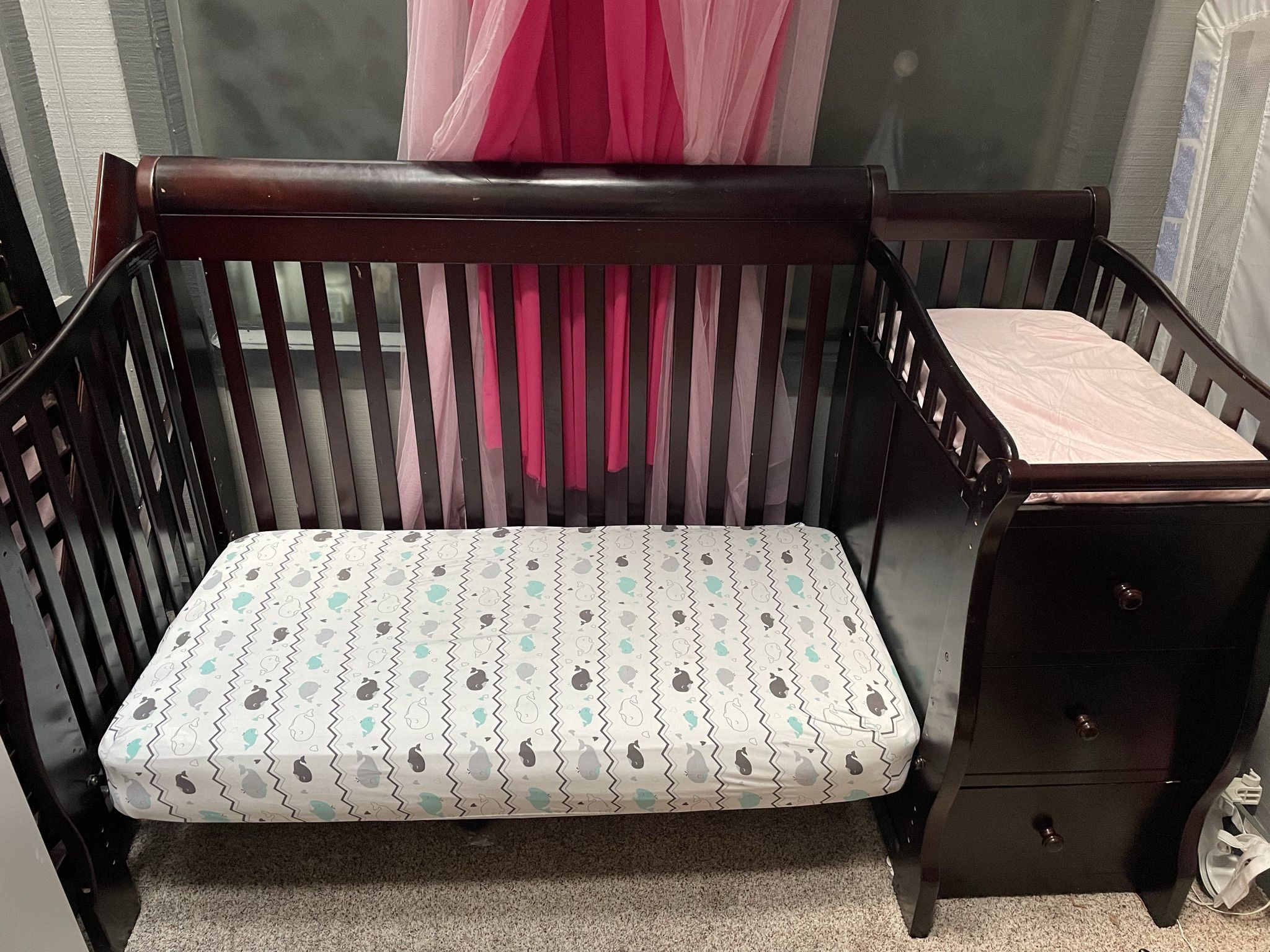 Convertible Crib With Changing Table