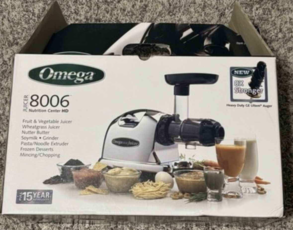 Omega 8006 Juicer