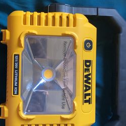 Dewalt Flashlight 