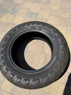 Used Toyo Opencountry AT3 270/65 r20