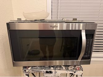 Microondas whirlpool de 36” con extractor