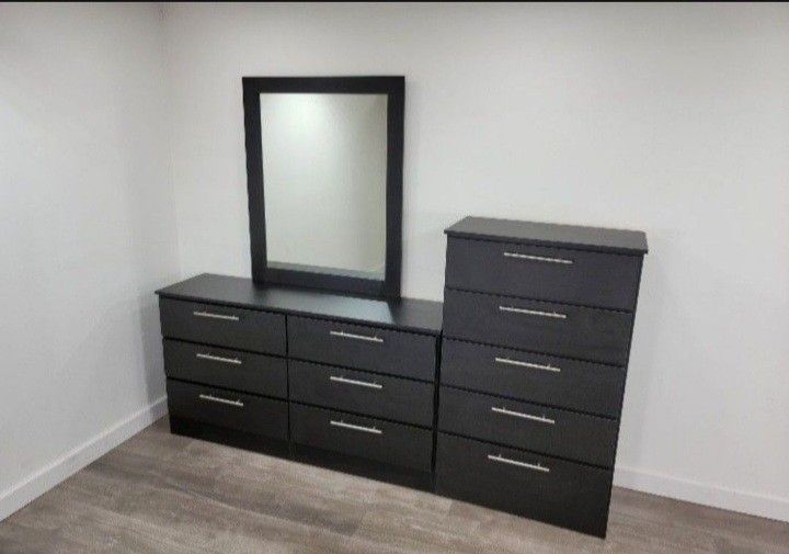 DRESSER WITH MIRROR AND CHEST