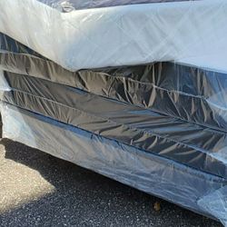 Queen Box Spring New Can Deliver