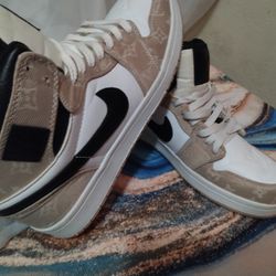 Nike Shoes 