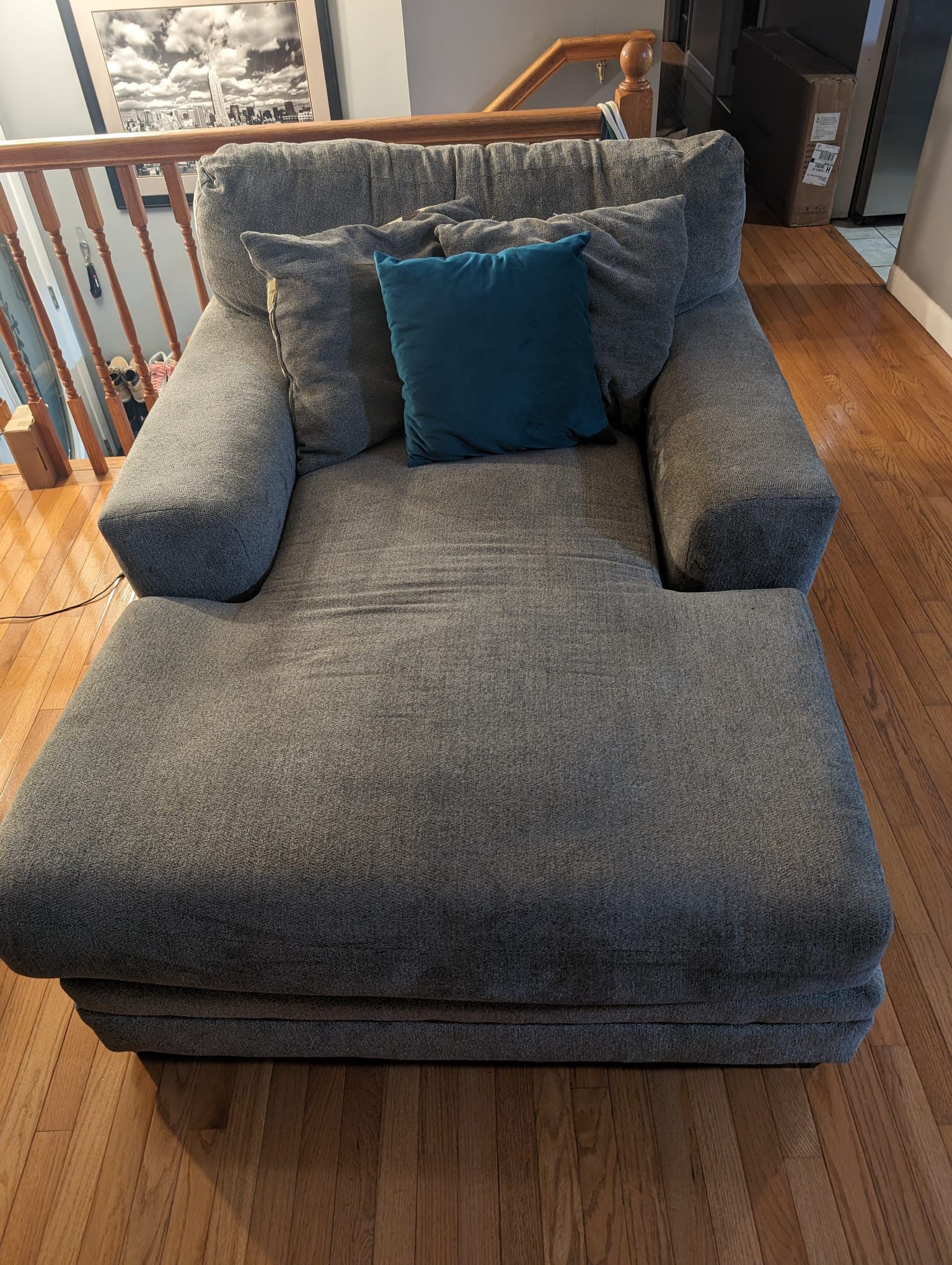 FREE 3 Couch Set