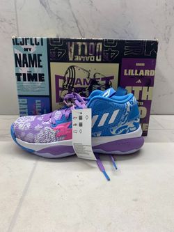 ADIDAS Dame 8c Size 2 IF8333 (PO1015819)