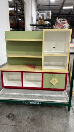 Kids Room - Entertainment / Book shelf